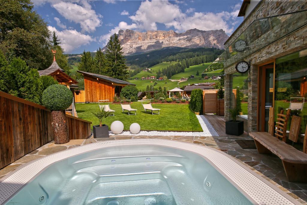 La Bercia Alpine Lodge & Spa La Villa  Buitenkant foto