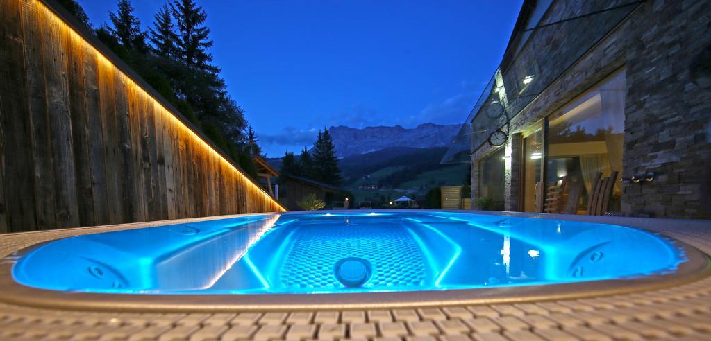 La Bercia Alpine Lodge & Spa La Villa  Kamer foto